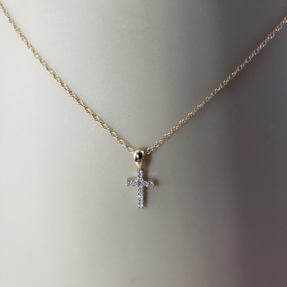 Estate Jewelry - ✨ Vintage 14 Karat Yellow Gold and Diamond Cross Necklace